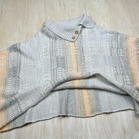 Free People Willow Poncho Cream Gray Sweater Pullover Oversized Aztec Medium - Picture 7 of 14
